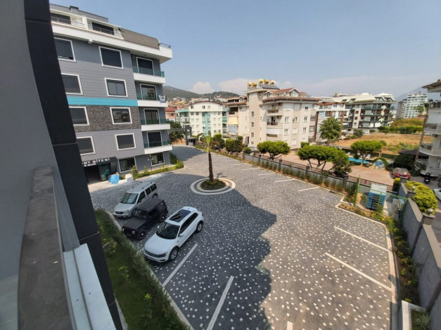 Трехкомнатная квартира с отдельной кухней в Алании, 140м - Ракурс 3