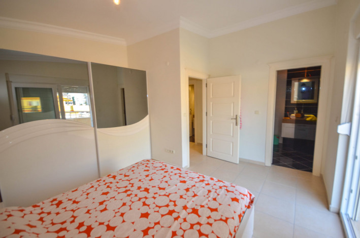 Пятикомнатная квартира с видом на море и горы в Махмутларе. - Ракурс 7