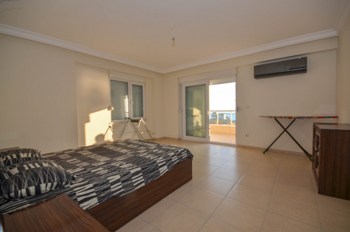 Пятикомнатная квартира с видом на море и горы в Махмутларе. - Ракурс 8