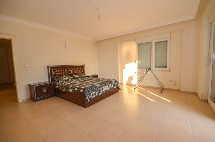 Пятикомнатная квартира с видом на море и горы в Махмутларе. - Ракурс 9