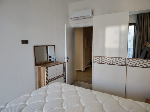 Квартира с новой мебелью и бытовой техникой в комплексе класса люкс с развитой инфраструктурой, 65 м2 - Ракурс 4