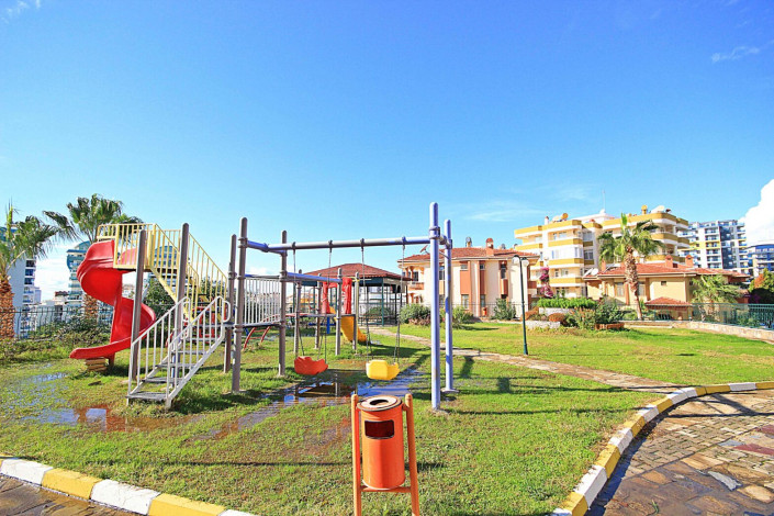 Полностью меблированная трехкомнатная квартира в районе Махмутлар, 130м - Ракурс 44