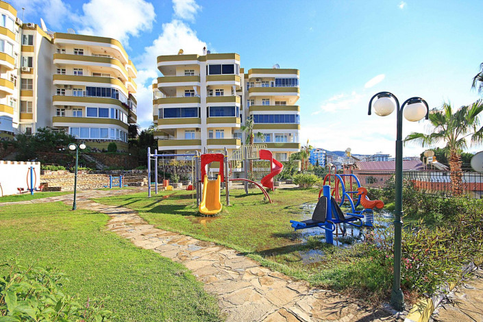 Полностью меблированная трехкомнатная квартира в районе Махмутлар, 130м - Ракурс 45