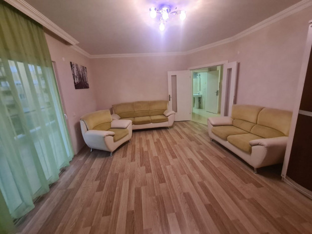 Меблированная четырехкомнатная квартира в 200 м от моря в районе Махмутлар, 145м - Ракурс 2