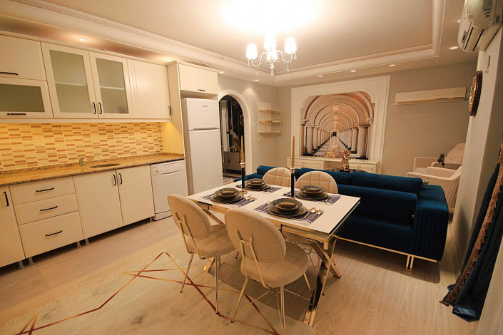 Трехкомнатная квартира с отличным ремонтом и мебелью в 100 метрах от моря в Махмутларе, площадью 120м2 - Ракурс 11