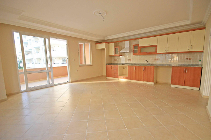 Трехкомнатная квартира с отличным ремонтом  в 100 метрах от моря в Махмутларе, площадью 120м2 - Ракурс 3