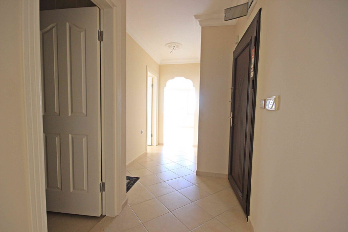 Трехкомнатная квартира с отличным ремонтом  в 100 метрах от моря в Махмутларе, площадью 120м2 - Ракурс 5