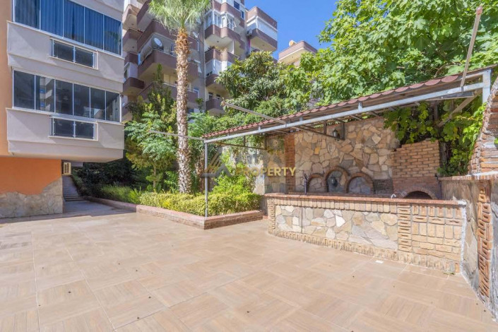 Трехкомнатная квартира в центре Алании, площадью 110 м2 - Ракурс 2