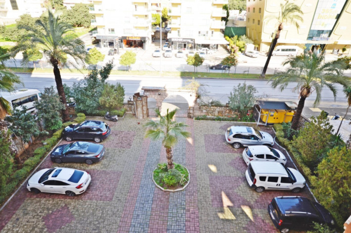 Трехкомнатная квартира в центре Алании, площадью 110 м2 - Ракурс 3