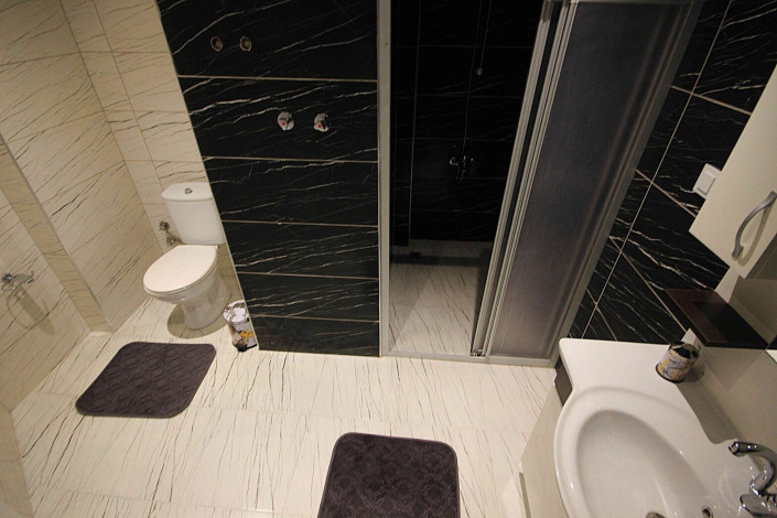 Трехкомнатная квартира с шикарным ремонтом в Махмутларе, 115м2 - Ракурс 13