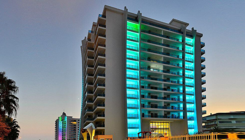 Квартира большой площади с видом на море планировки 1+1 в Махмутларе в комплексе на первой линии моря, 93 м2 - Ракурс 7