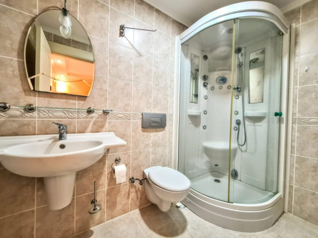 Трехкомнатная квартира с видом на море, 100 метров от моря в Махмутлар, 135м2 - Ракурс 11