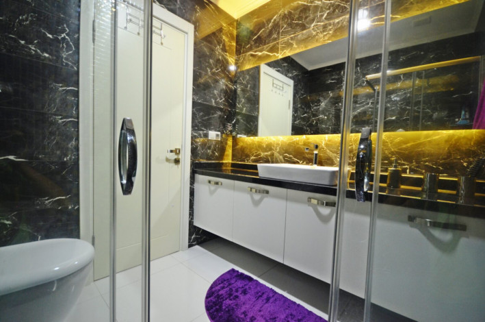 Апартаменты в современном комплексе в районе Каргыджак 3+1 с роскошной мебелью 500 метрах от моря,147 м 2. - Ракурс 9