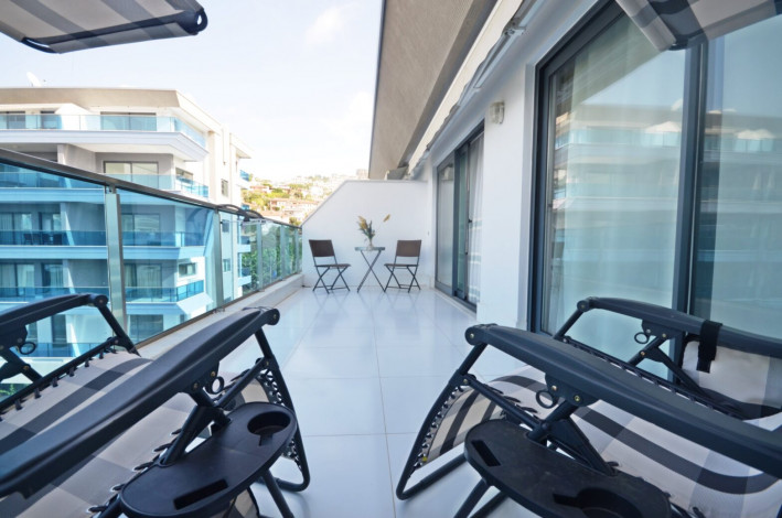 Апартаменты в современном комплексе в районе Каргыджак 3+1 с роскошной мебелью 500 метрах от моря,147 м 2. - Ракурс 22