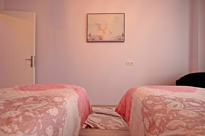 ID 1379 Трехкомнатная квартира с дизайнерским ремонтом в 300м от моря,115м2 - Ракурс 29