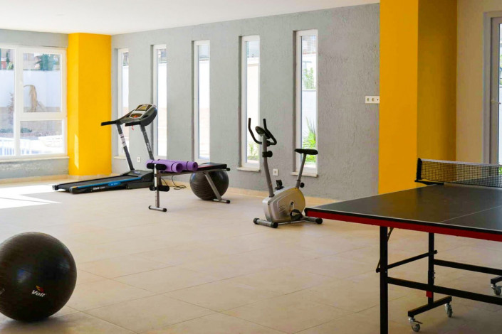 Трехкомнатная квартира с дизайнерским ремонтом и мебелью. 450 метров от моря в Махмутлар, 110м2 - Ракурс 15