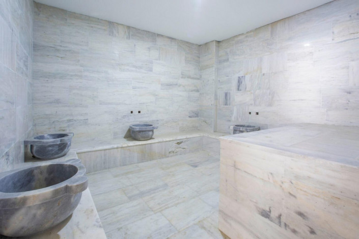 Трехкомнатная квартира с дизайнерским ремонтом и мебелью. 450 метров от моря в Махмутлар, 110м2 - Ракурс 31