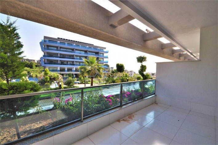 Шикарные апартаменты 3+1 в районе Каргыджак, 240 м2 - Ракурс 14