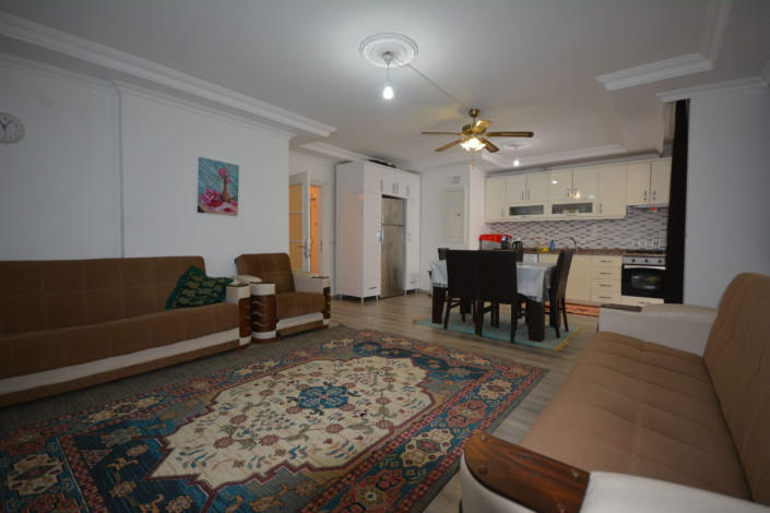 Трехкомнатная квартира с ремонтом и мебелью. 650 метров от моря в Махмутлар, 125м2 - Ракурс 2