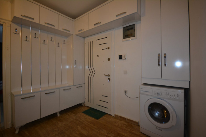 Трехкомнатная квартира с ремонтом и мебелью. 650 метров от моря в Махмутлар, 125м2 - Ракурс 30