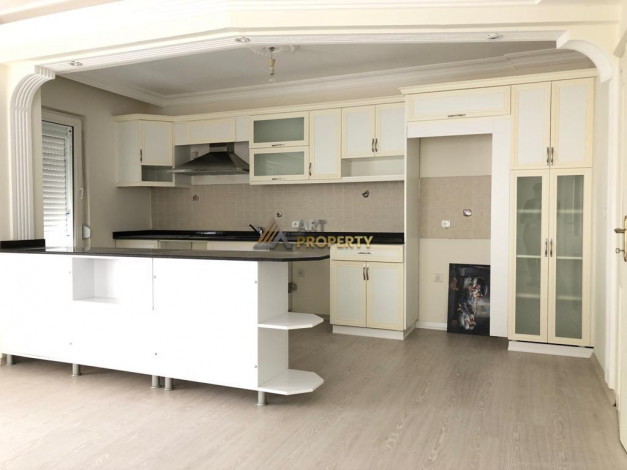 Трехкомнатная квартира 500 метров от моря в районе Махмутлар,120 м2. - Ракурс 3