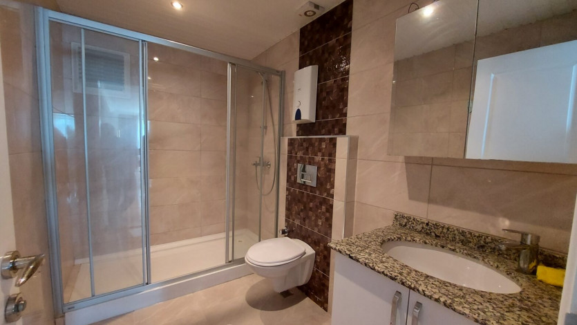 Полностью меблированные апартаменты на границе районов Кестель  и Махмутлар, 110м - Ракурс 17