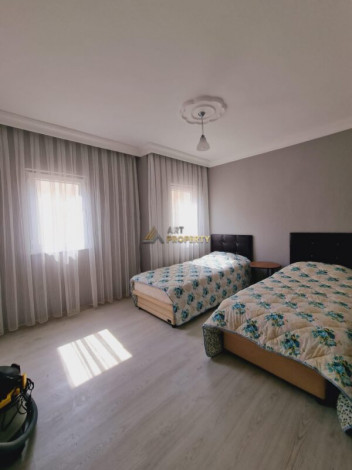 Квартира 2+1 с ремонтом на высоком этаже в Махмутларе, 110 м2 - Ракурс 16