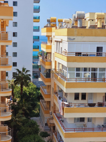 Квартира 2+1 с ремонтом на высоком этаже в Махмутларе, 110 м2 - Ракурс 18