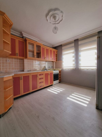 Квартира 2+1 с ремонтом на высоком этаже в Махмутларе, 110 м2 - Ракурс 24