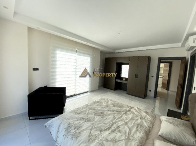 Четырехкомнатная квартира в комплексе премиум класса, в Махмутларе,180 м! - Ракурс 8