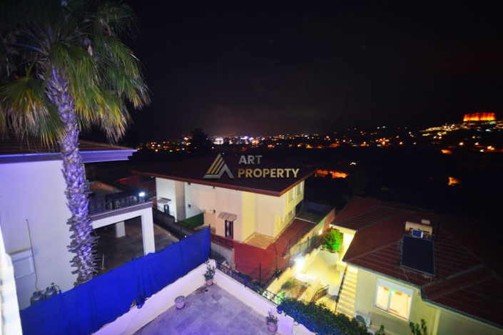 Трехэтажная меблированная вилла в Каргыджаке, 270м - Ракурс 4