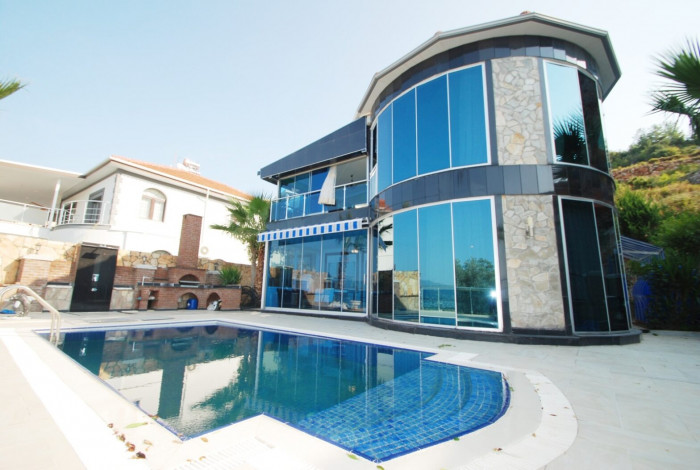 Пятикомнатная меблированная вилла с видом на море и горы в районе  Кестель, 210м. - Ракурс 11