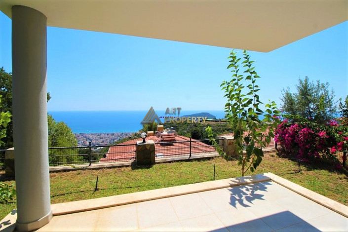 Четырехкомнатная вилла с видом на море в Алании, 180м - Ракурс 9