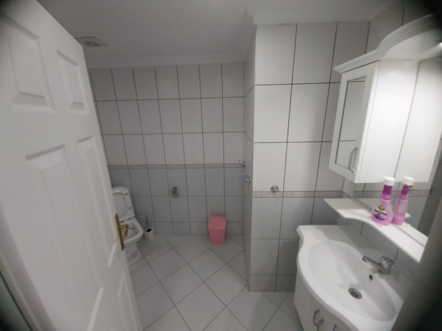 Трехкомнатная квартира с мебелью в Махмутларе, площадь 125 м - Ракурс 10