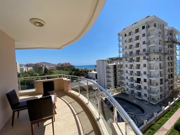 Трехкомнатные апартаменты, в 200 метрах от моря, в районе Махмутлар, 120 м2 - Ракурс 7