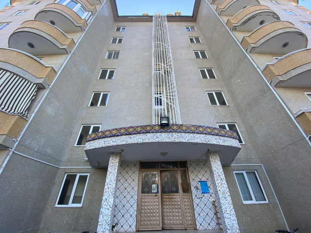 Четырехкомнатная квартира с отдельной кухней в Тосмуре, 160м - Ракурс 2