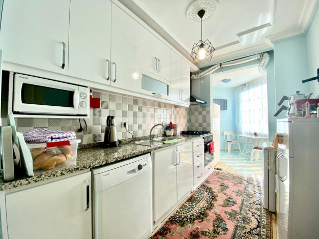 Четырехкомнатная квартира с отдельной кухней в Тосмуре, 160м - Ракурс 11