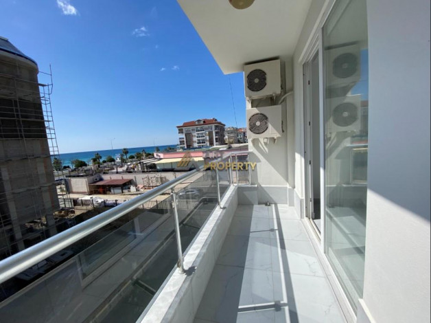 Меблированная трехкомнатная квартира в районе Кестель в 100м от моря, 100м - Ракурс 14