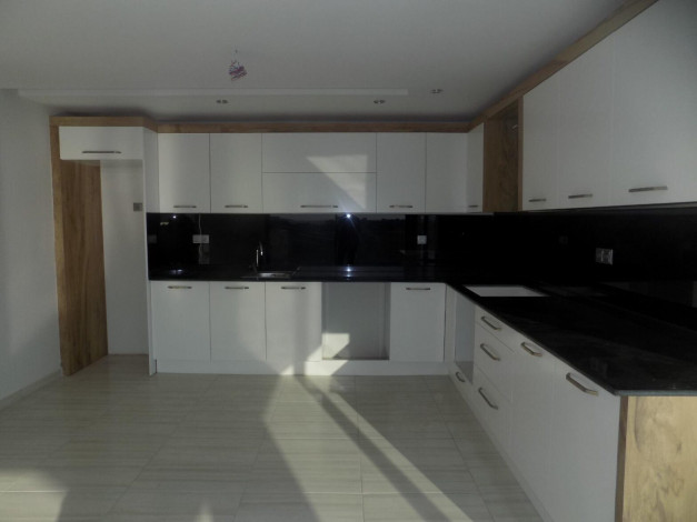 Апартаменты 3+1,  в 250 метрах от моря в районе Авсаллар, площадью 150 м. - Ракурс 2