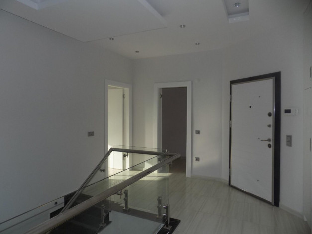 Апартаменты 3+1,  в 250 метрах от моря в районе Авсаллар, площадью 150 м. - Ракурс 4