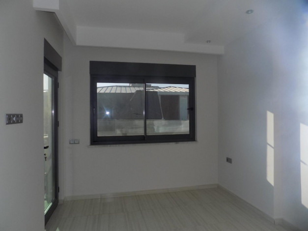 Апартаменты 3+1,  в 250 метрах от моря в районе Авсаллар, площадью 150 м. - Ракурс 35