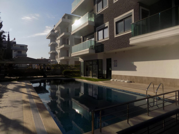 Апартаменты 3+1,  в 250 метрах от моря в районе Авсаллар, площадью 150 м. - Ракурс 44