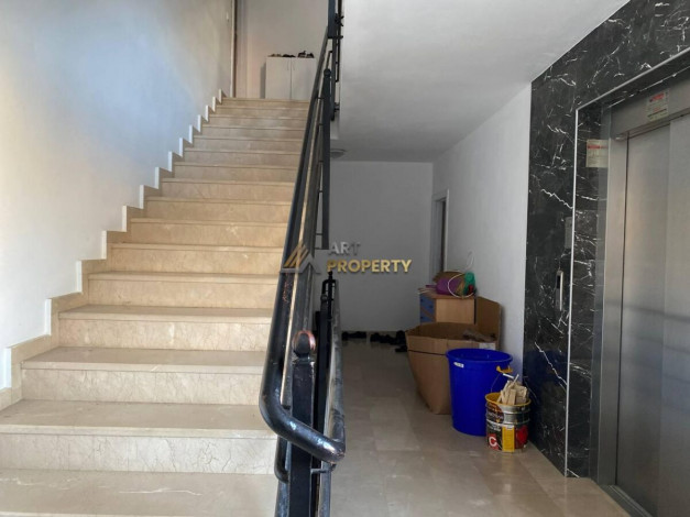 Меблированная трехкомнатная квартира в районе Кестель в 100м от моря, 115м - Ракурс 2