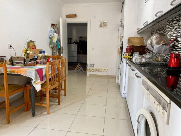 Меблированная трехкомнатная квартира в районе Кестель в 100м от моря, 115м - Ракурс 3