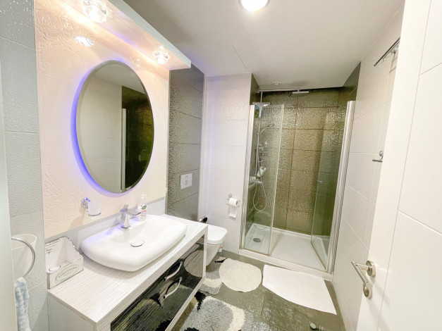 Квартира 1+1 с видом на море в комплексе с развитой инфраструктурой, Махмутлар, 73 м2 - Ракурс 44