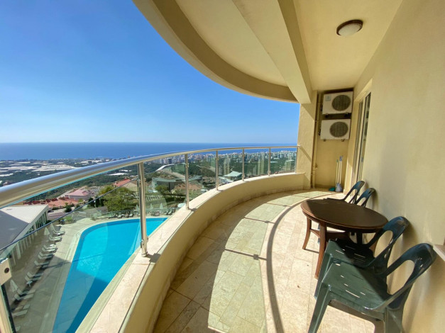 Меблированная трехкомнатная квартира в  шикарном комплексе,района Каргыджак,105м - Ракурс 4