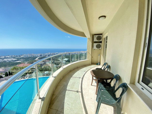 Меблированная трехкомнатная квартира в  шикарном комплексе,района Каргыджак,105м - Ракурс 5