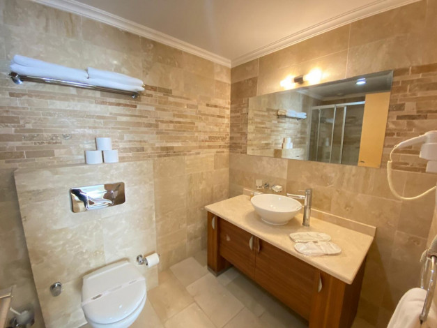 Меблированная трехкомнатная квартира в  шикарном комплексе,района Каргыджак,105м - Ракурс 7