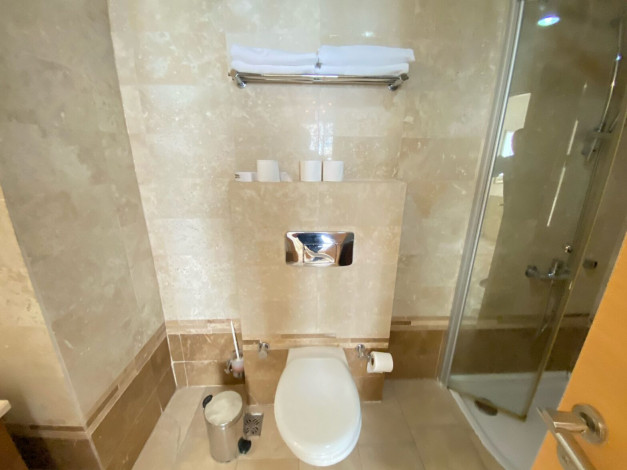 Меблированная трехкомнатная квартира в  шикарном комплексе,района Каргыджак,105м - Ракурс 10