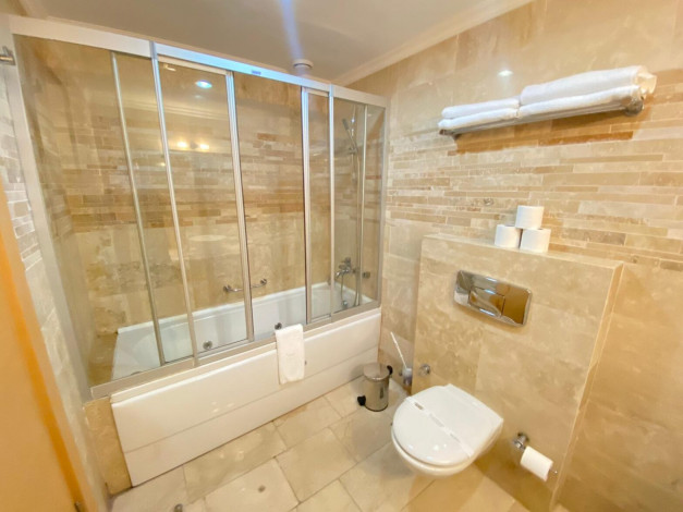 Меблированная трехкомнатная квартира в  шикарном комплексе,района Каргыджак,105м - Ракурс 20